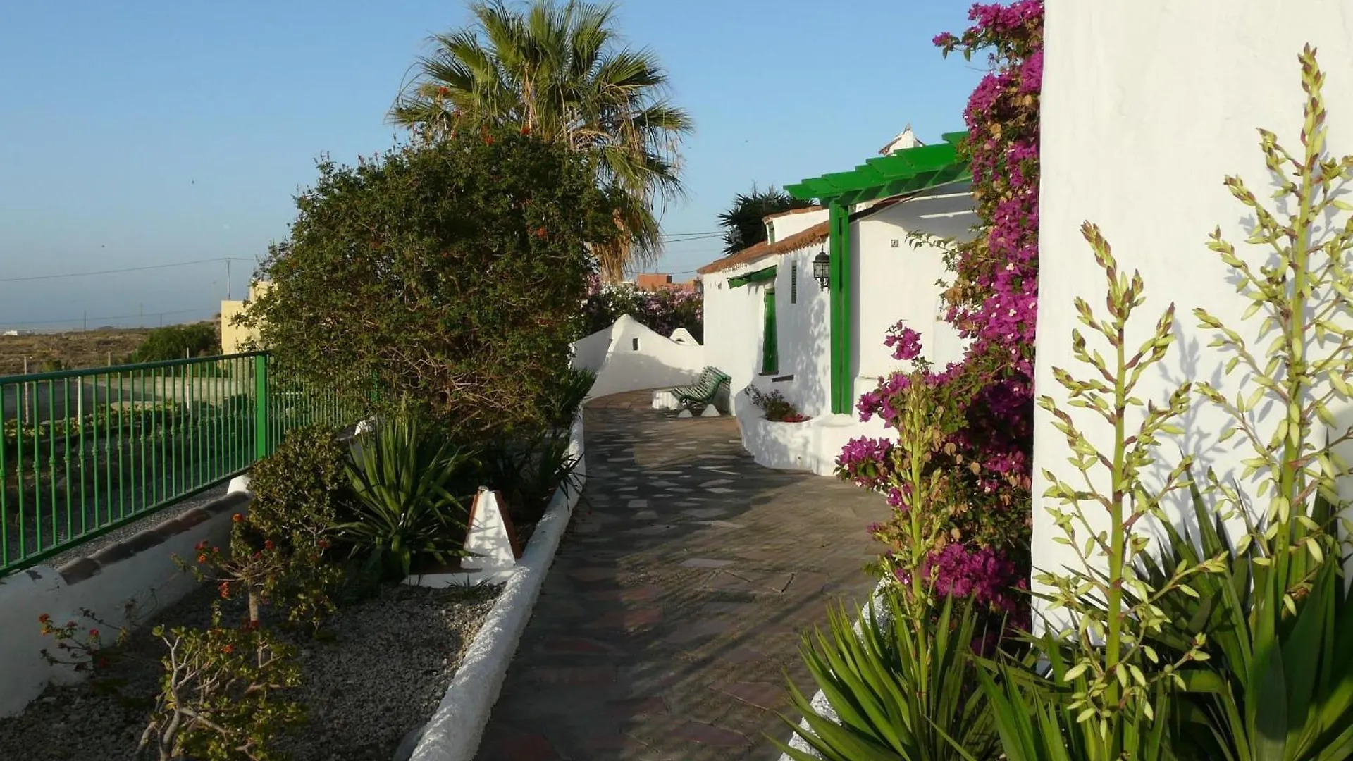 Casa Roja Villa Charco del Pino 0*,